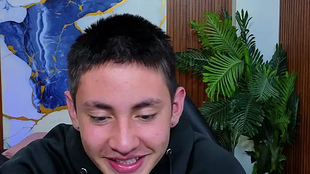 Онлайн чат XXX Andres_Tay