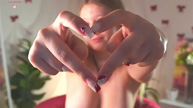 XXX chat uživo modela MaydaFoulk