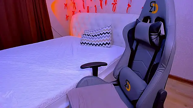 HinaJeen Live XXX-Chat