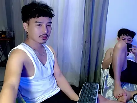 Asian_bigboy Pertunjukan Webcam