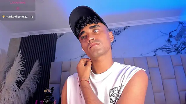 Chat +18 de jacobJohns_ ao vivo
