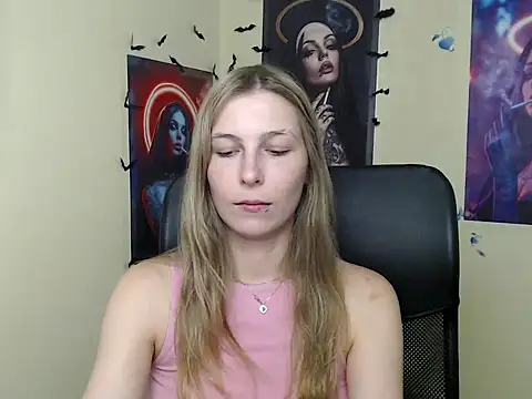 Živý XXX chat StrangerGi