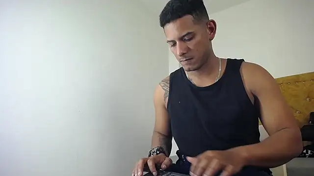 Czat XXX na żywo – Chris_Dick23