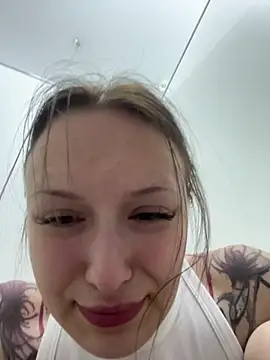 EliteBitch live XXX chat