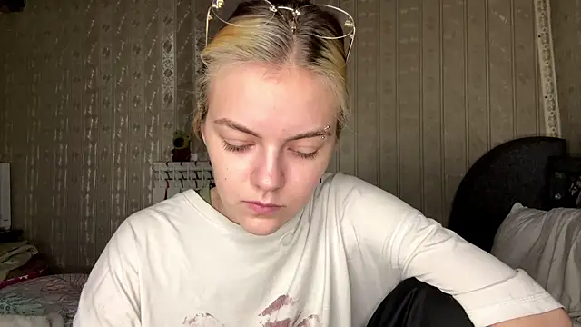 KimWarner 现场XXX聊天