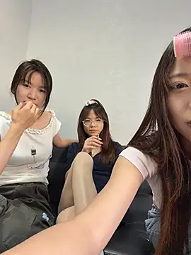 YY-1-1-1 Live XXX-Chat