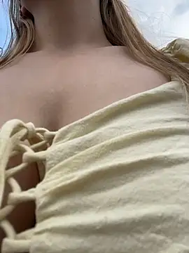 LeiaMoodn Live XXX chat