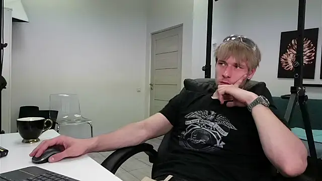 Chat +18 de Richard_Hards ao vivo