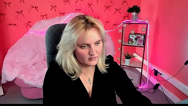 Chat +18 de KathyBriggs ao vivo