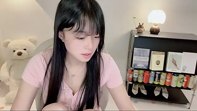 Onechestnut's Live XXX Chat