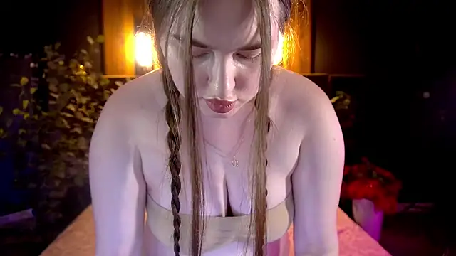 RapunzelAngel's Live XXX Chat