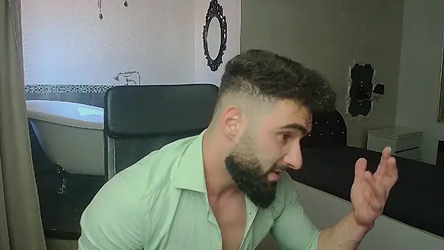 XXX chat uživo modela MicahLane