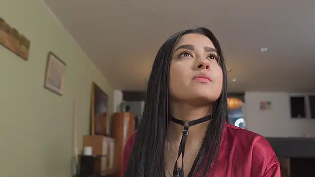 Emilyy05_ Live XXX-Chat