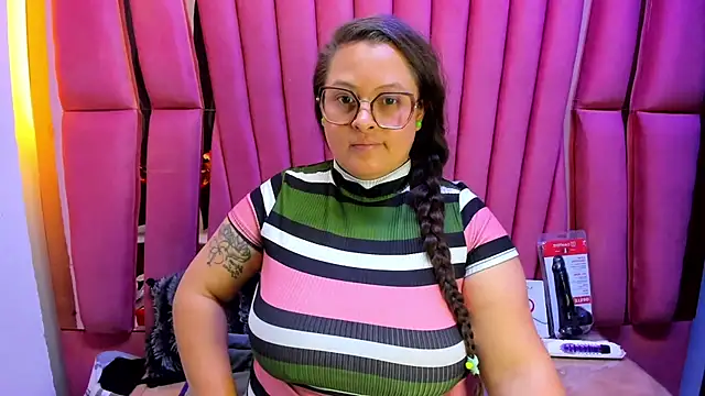 Chat XXX en directo de Sarah_Boobs_