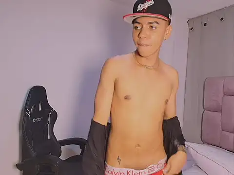 Czat XXX na żywo – Nico_Hunter_