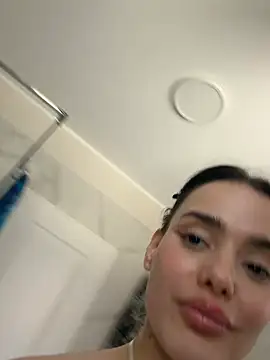 Živý XXX chat SophieCharm