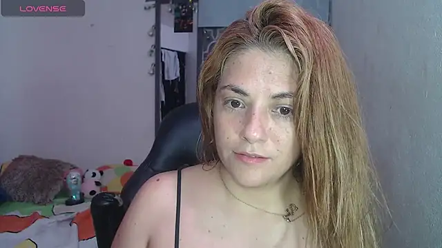 XXX chat uživo modela karamirror_