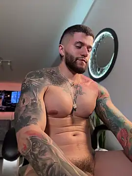 XXX chat uživo modela Frank_Farrell
