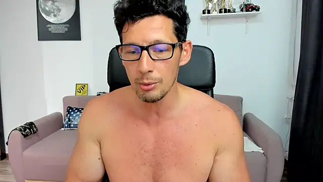 Chat +18 de BrutusK08 ao vivo