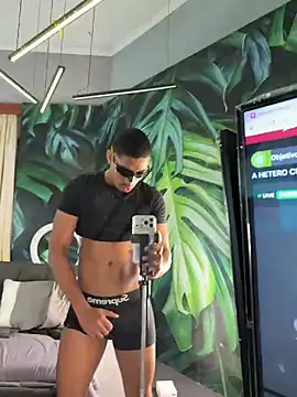 Chat +18 de LiamByrne ao vivo