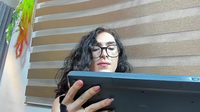 دردشة Shammy_rosse الجنسية المباشرة
