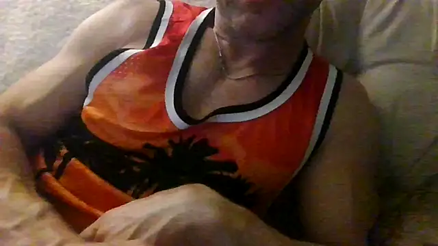 HotStraightDude Live XXX Chat