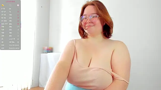 Онлайн чат XXX DebbieWoood