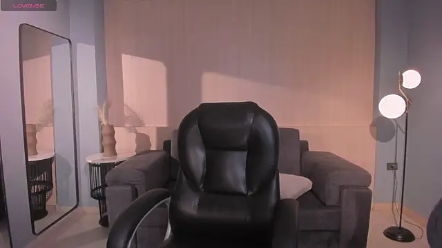 TiffannySins' Live XXX Chat