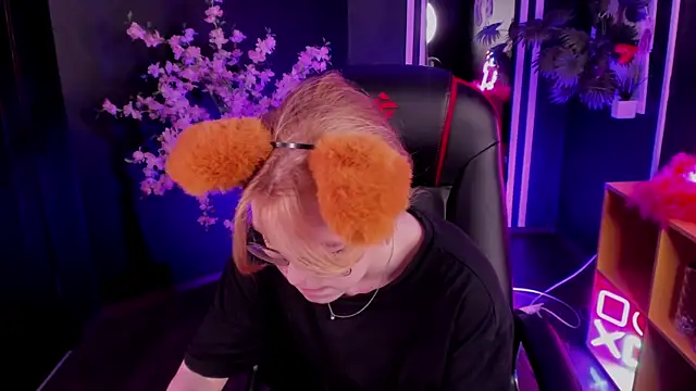 Chat XXX en directo de FoxxyyPolly