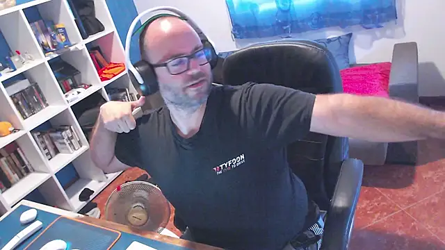 Chat XXX en directo de ravingr4d4