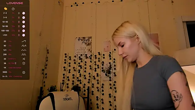 AnyaTaylor_: απευθείας συνομιλία ΧΧΧ