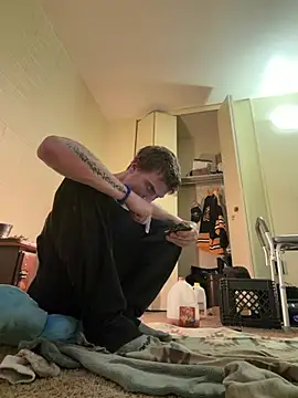 הופעת וובקאם של jizzyglizzy92