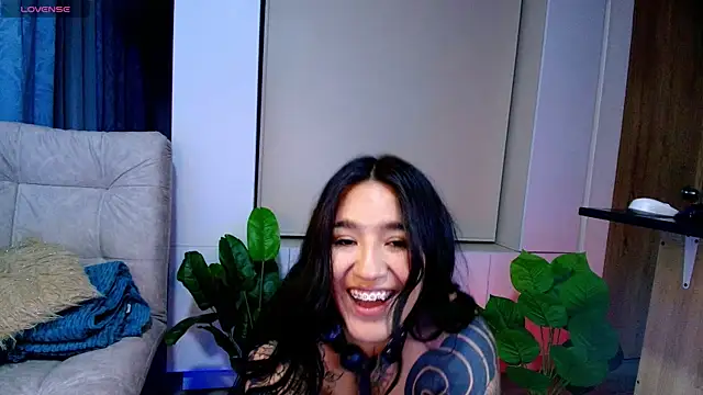 Neytiri_Ss Adlı Modelin Canlı XXX Sohbeti