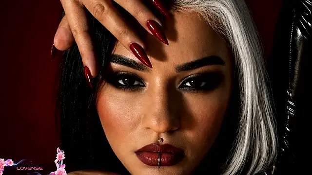 La_Diabla_111_'s Live XXX Chat
