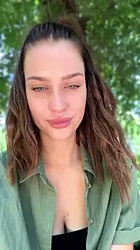 KikiWatson Chat XXX in diretta