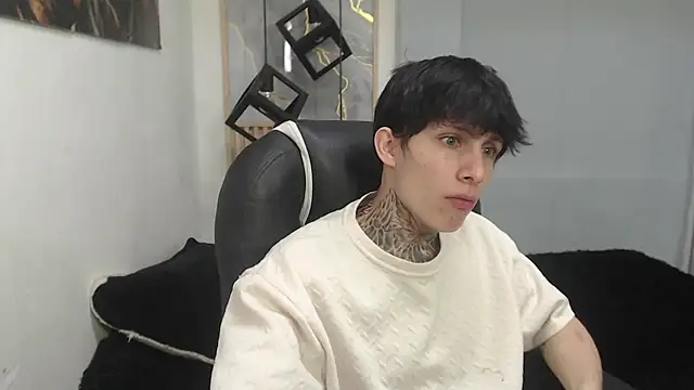 Cry_thereal Live XXX Chat