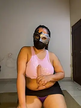 LioraWance Adlı Modelin Canlı XXX Sohbeti