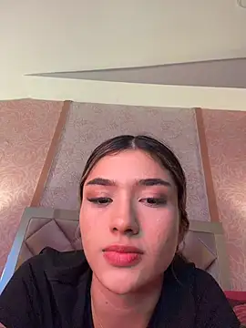 Arianavillada Adlı Modelin Canlı XXX Sohbeti