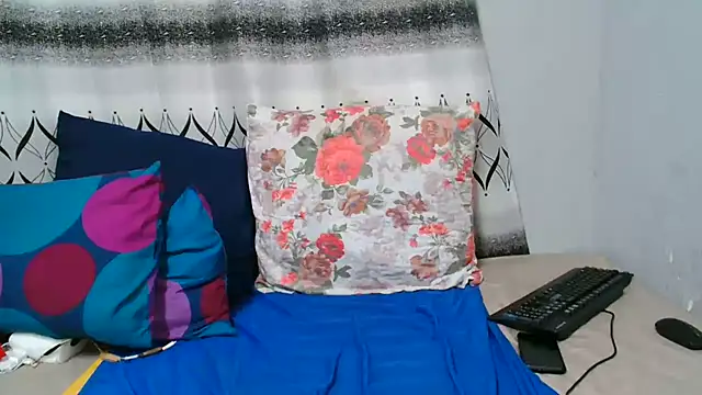 ChubbyBoobsxxx's Live XXX Chat