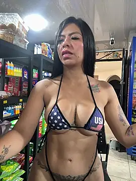 Chat XXX ao vivo de Noa_rousse01