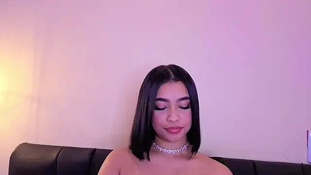 Chloe_monroee élő XXX-chatje
