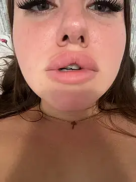 KiraSunshine – Live XXX-chat