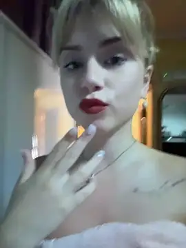NinaVerse webkamerás műsora