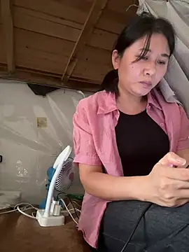 daaqnn – Naživo XXX chat