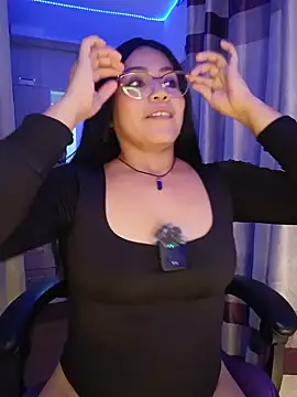PiscisGirl's Live XXX Chat