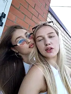 caressyourself élő XXX-chatje