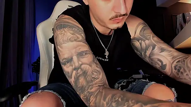uptomatty Chat XXX live