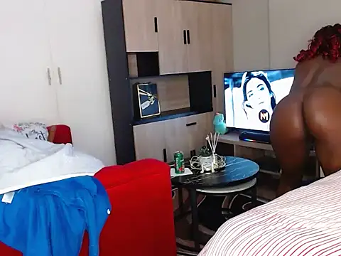 NaughtyMilf_Lilly live XXX chat