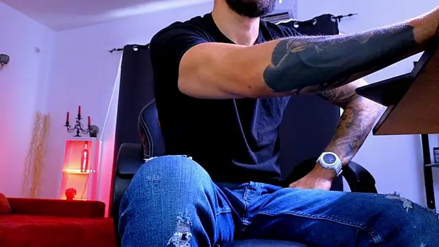 MightyAaron66 – webcam-show