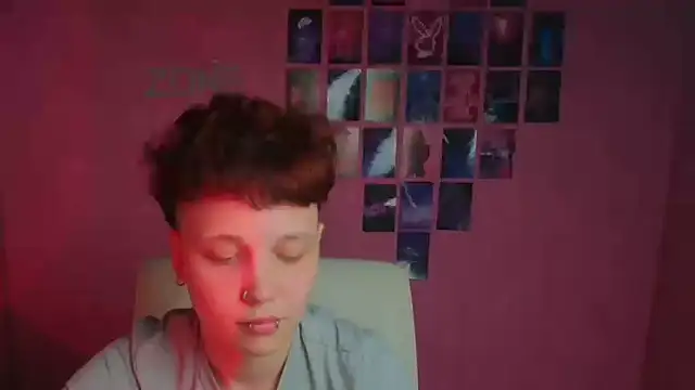 צ'אט XXX בשידור חי של MissKetrin